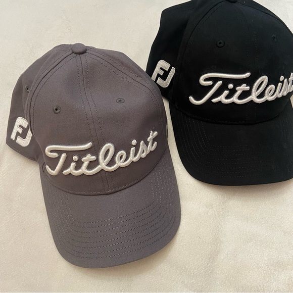 New! Set of 2 Titleist cotton embroidered Logo Golf Hats gray black 2043 - Picture 2 of 5